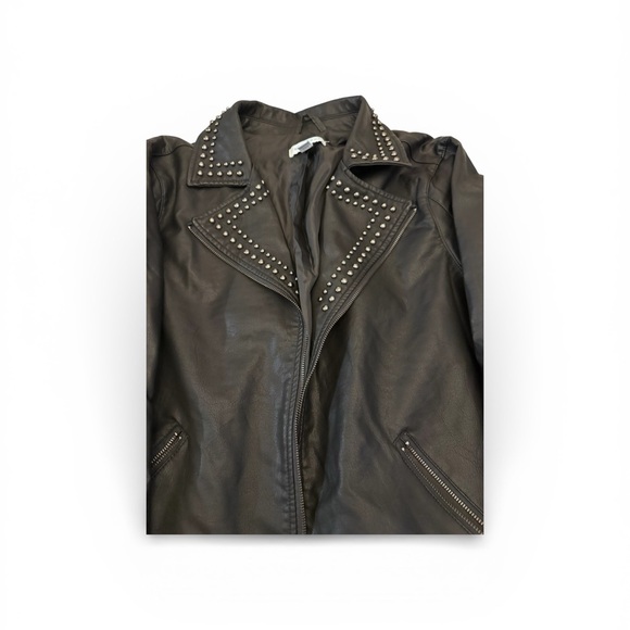 Women's Black Studded Leather Jacket - Picture 5 of 9